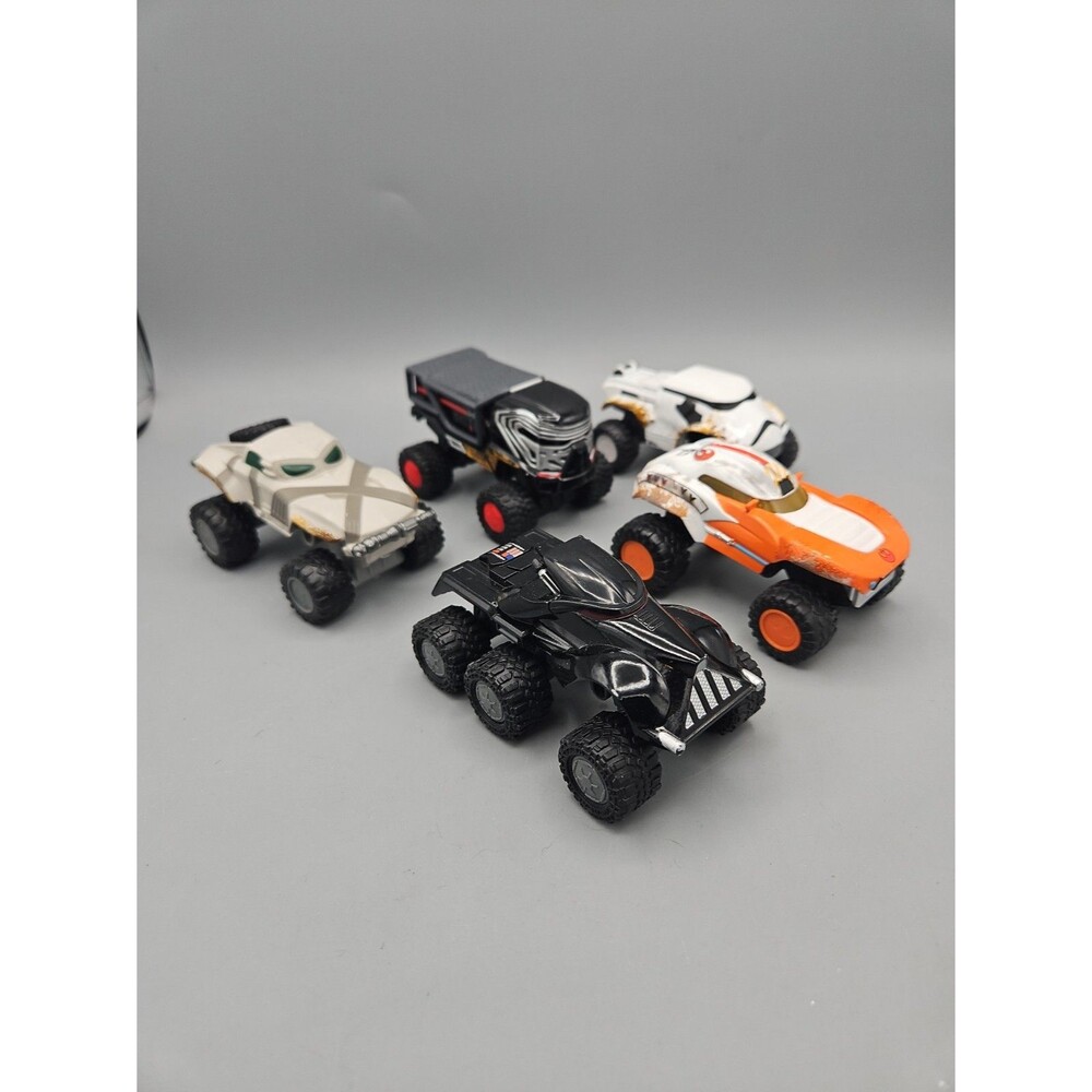 Hot Wheels Star Wars All Terrain Vehicles Vader Stormtropper kylo ren Luke LOT 5